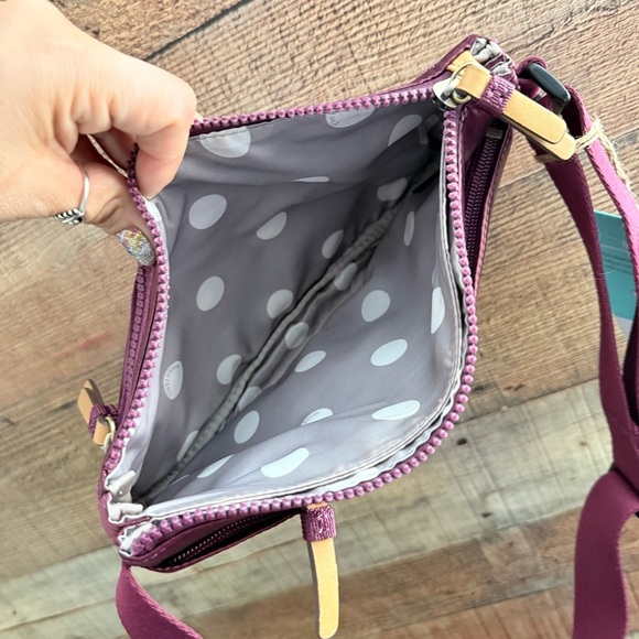 *NWT* TwelveLittle Fanny Pack/Mini Diaper Bag~Wine - Picture 6 of 10